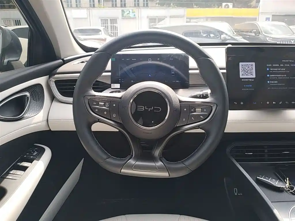 BYD Seal 05 DM-i 2025 — фото 11
