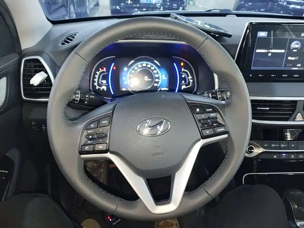 Hyundai Tucson 2019 — фото 11