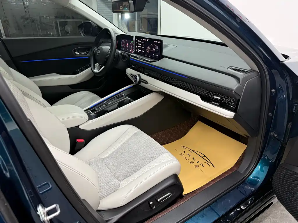 Honda Accord New Energy 2023 — фото 11