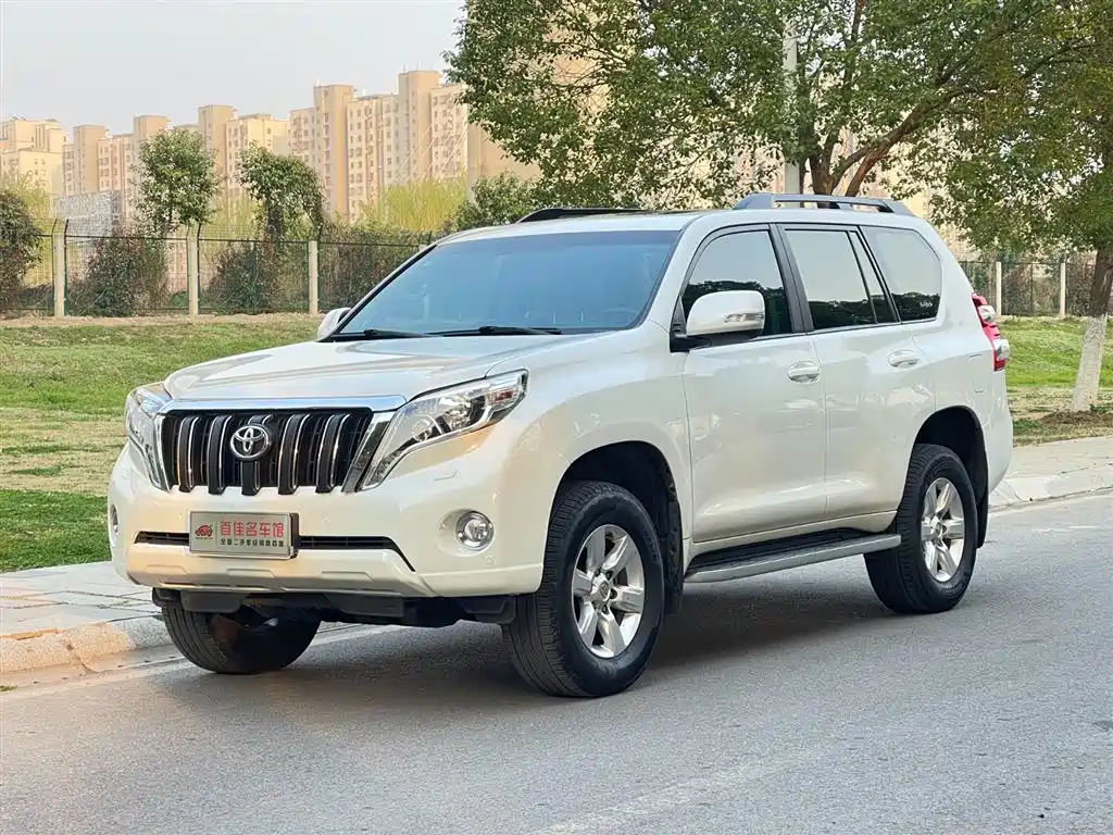 Toyota Prado 2016 — фото 1