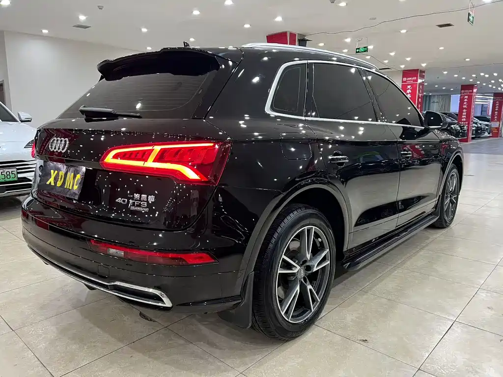 Audi Q5L 2019