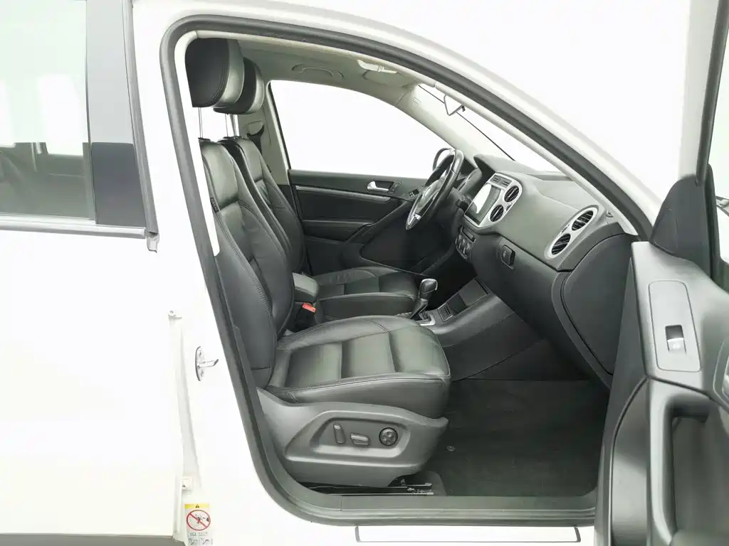 Volkswagen Tiguan 2015 — фото 23