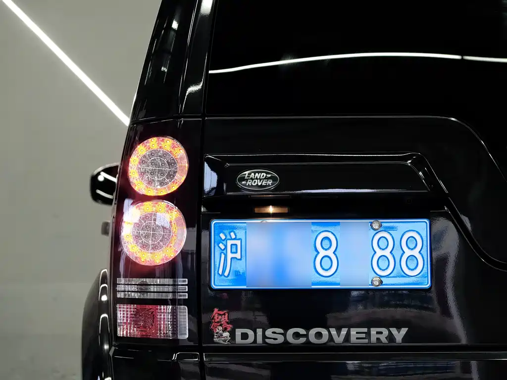 Land Rover Discovery 2016 — фото 13