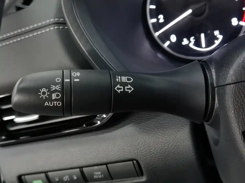 Nissan Sylphy 2023 — фото 21