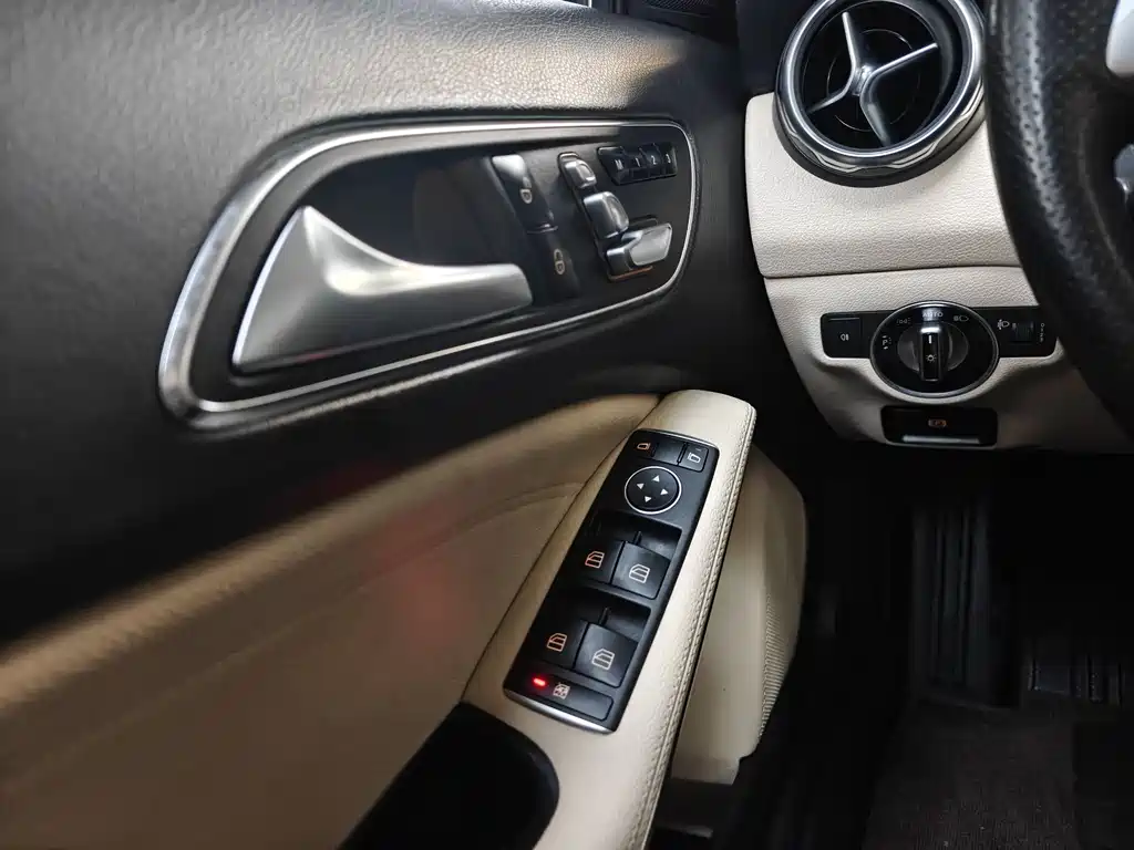 Mercedes-Benz GLA 2021 — фото 23