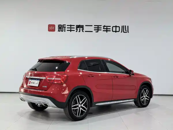 Mercedes-Benz GLA 2016