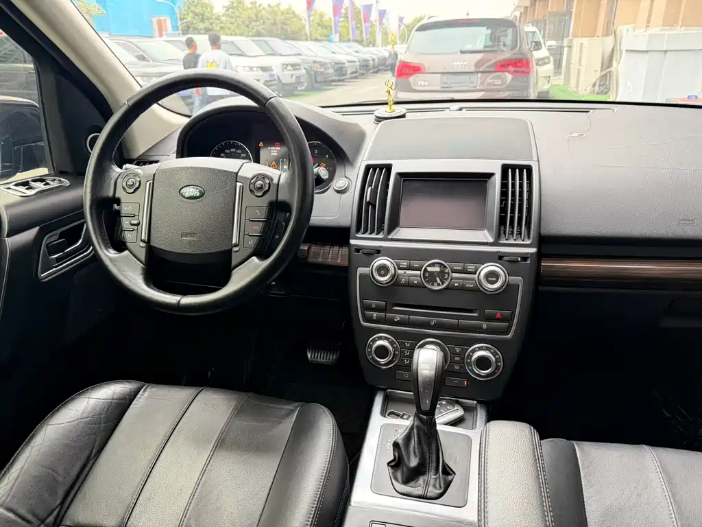 Land Rover Freelander 2 2013 — фото 8
