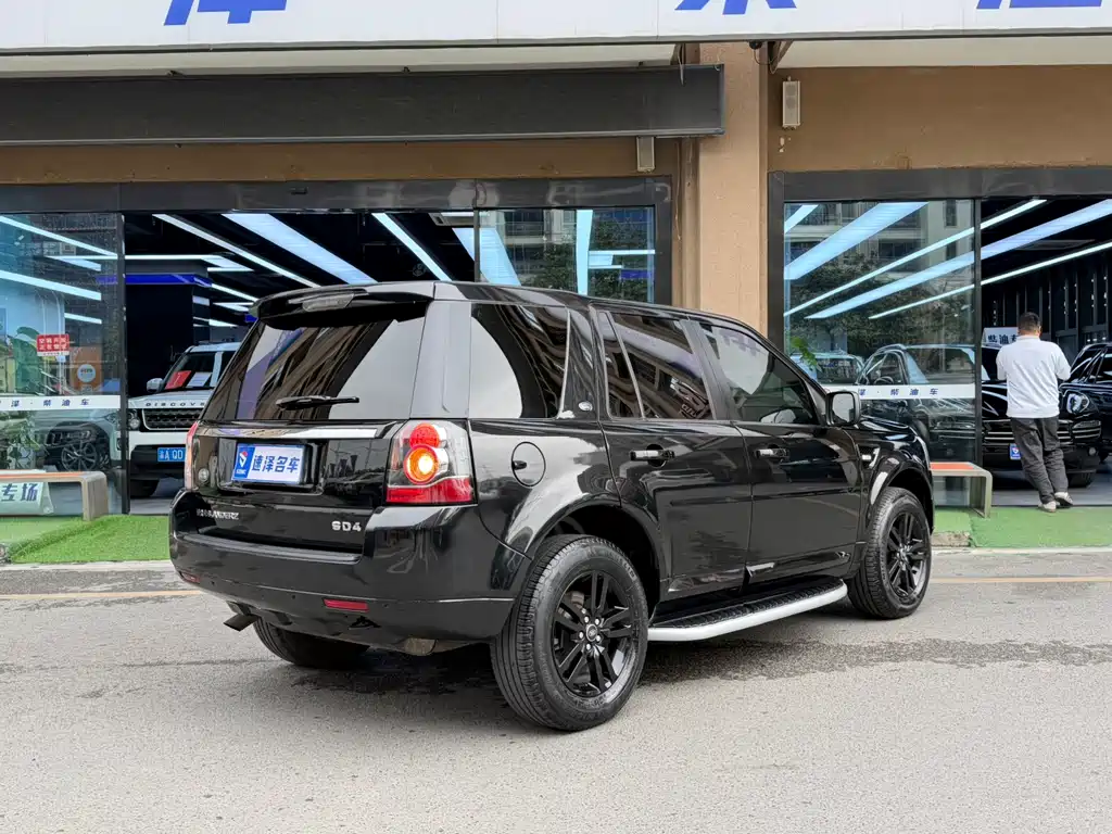 Land Rover Freelander 2 2013 — фото 14