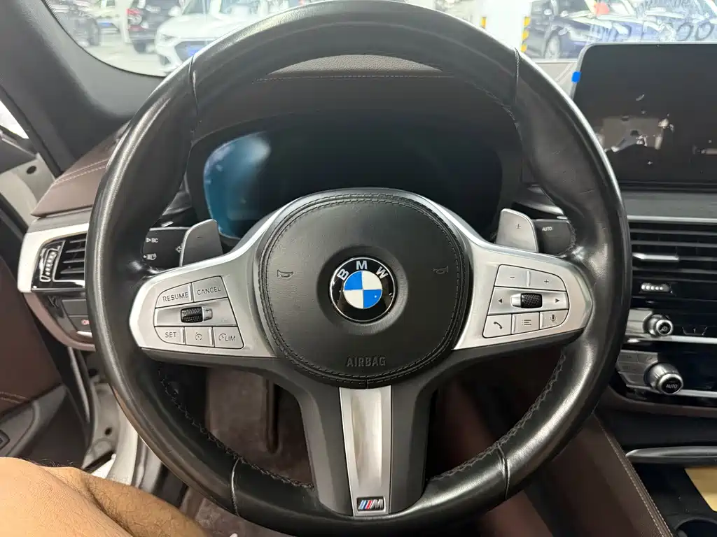 BMW 5 Series 2023