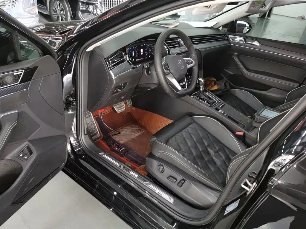 Volkswagen Magotan GTE PHEV 2023 — фото 13