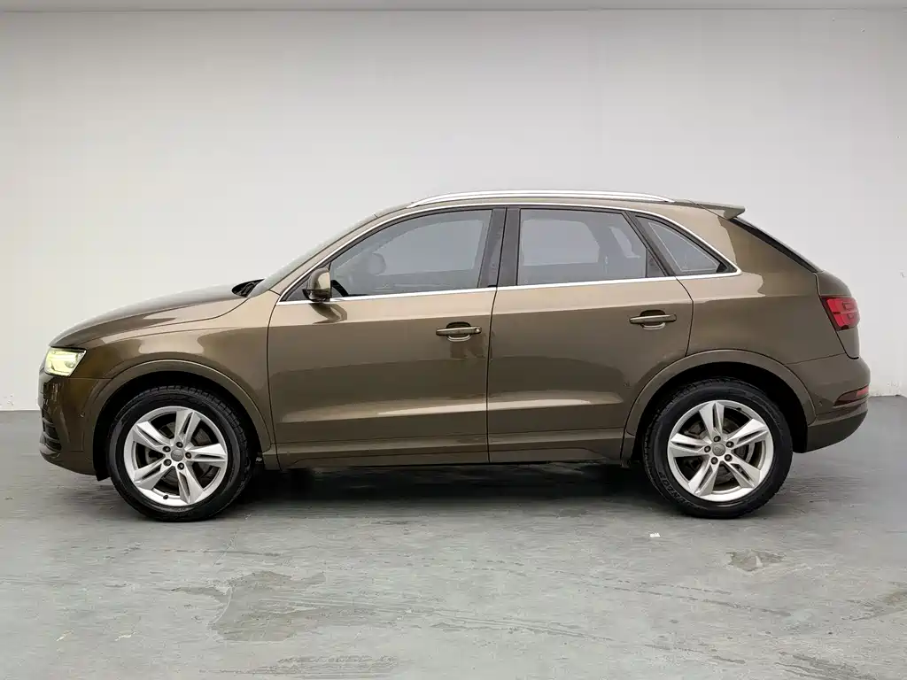 Audi Q3 2016 — фото 7