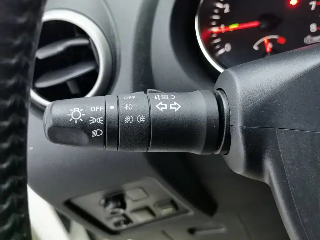 Nissan Qashqai 2012 — фото 21