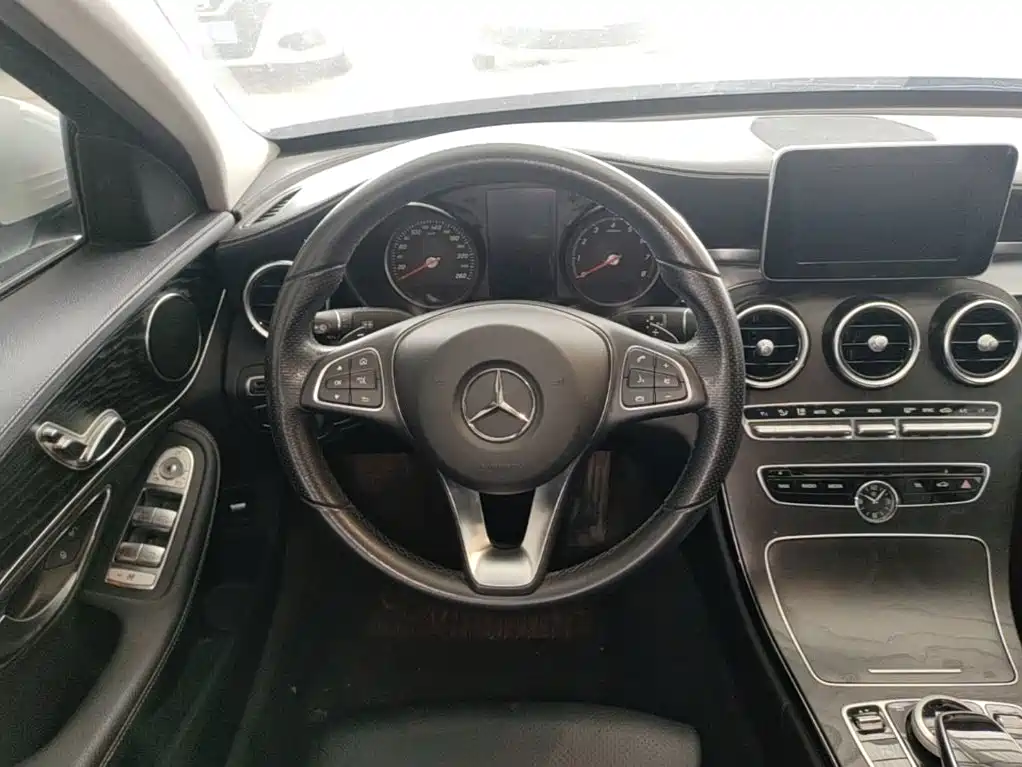 Mercedes-Benz C-Class 2017 — фото 7