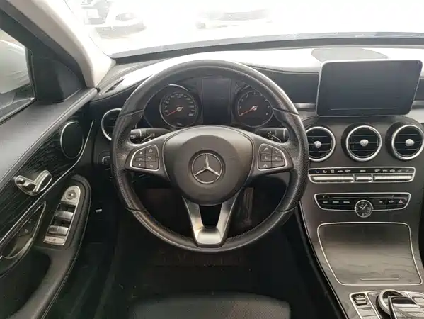 Mercedes-Benz C-Class 2017