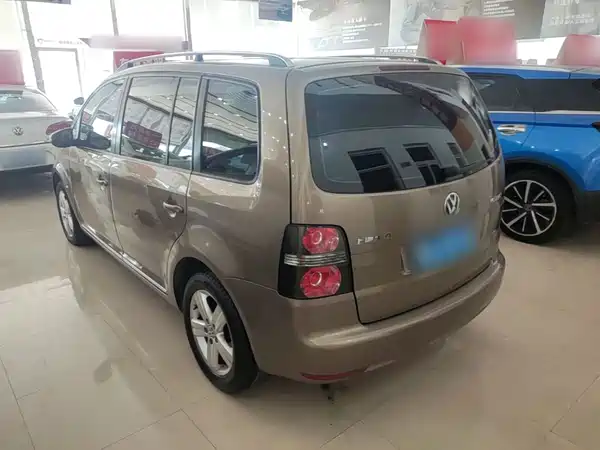 Volkswagen Touran 2016