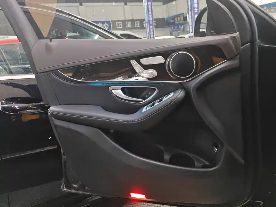 Mercedes-Benz GLC 2019