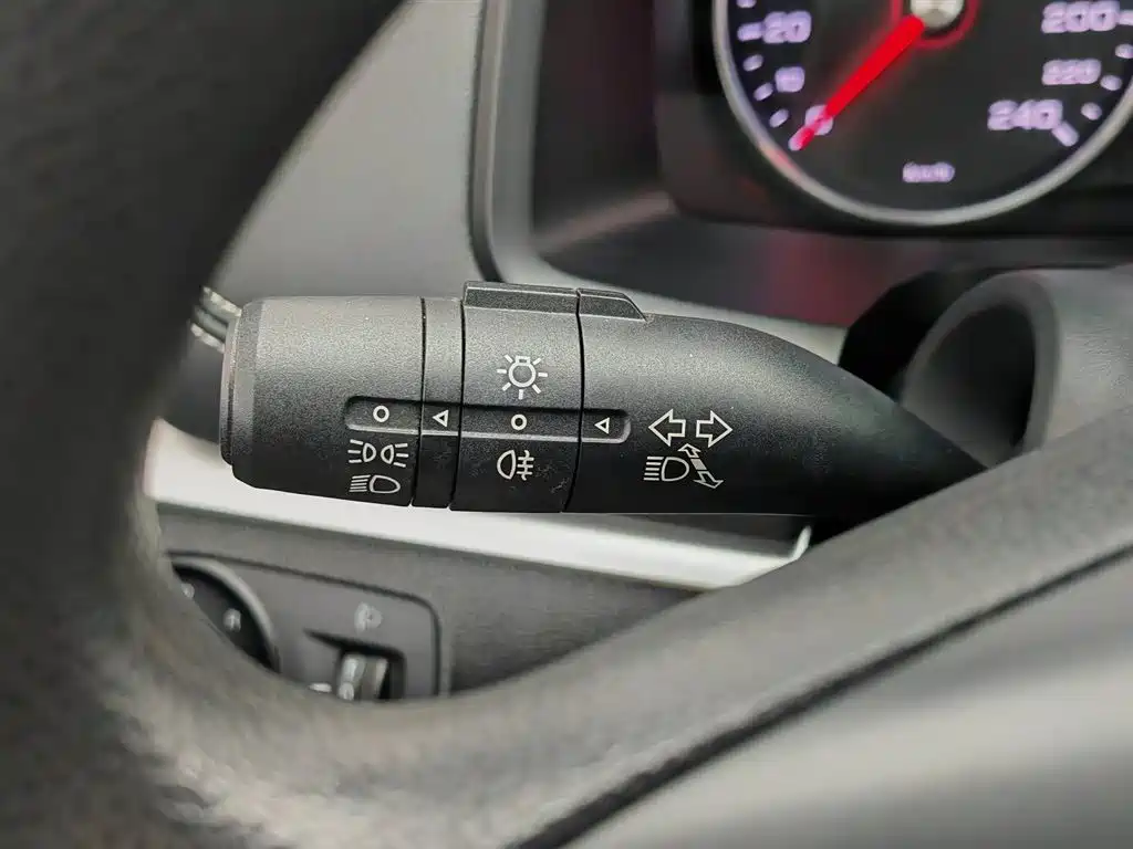 Roewe i6 Classic 2020 — фото 21