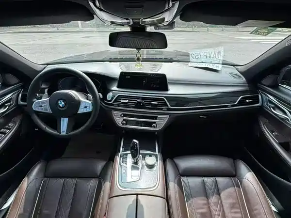 BMW 7 Series 2019