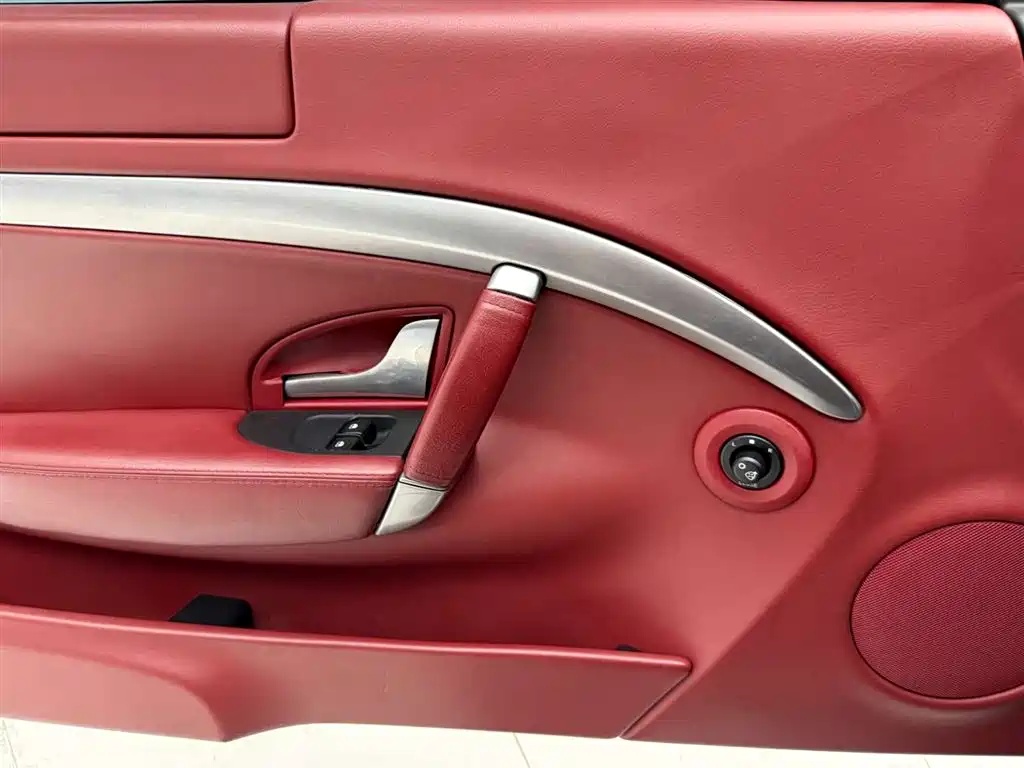 Maserati GranTurismo 2014 — фото 19