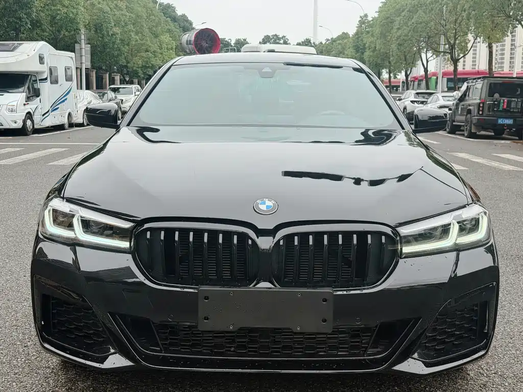 BMW 5 Series 2023