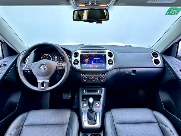 Volkswagen Tiguan 2015