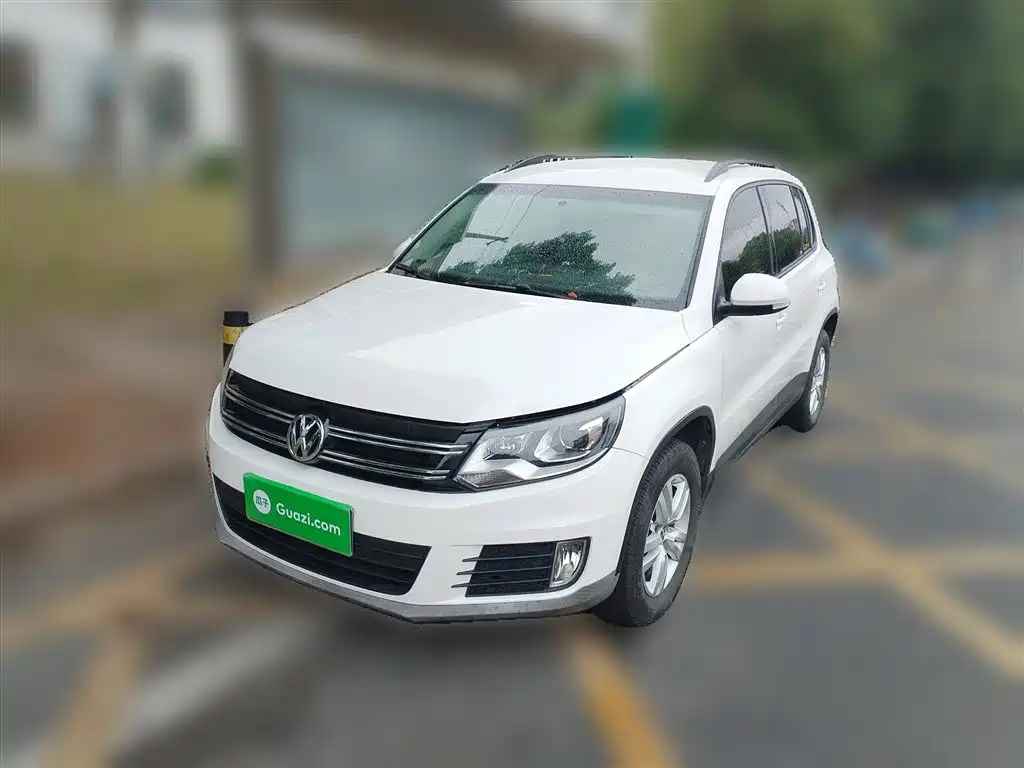 Volkswagen Tiguan 2016 — фото 1
