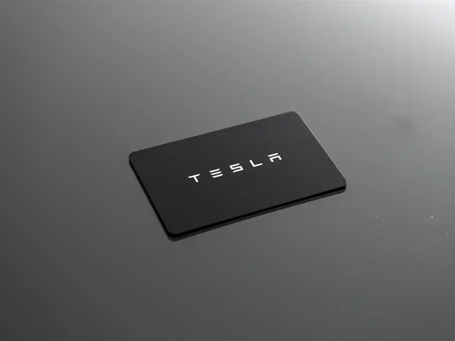 Tesla Model Y 2023 — фото 9