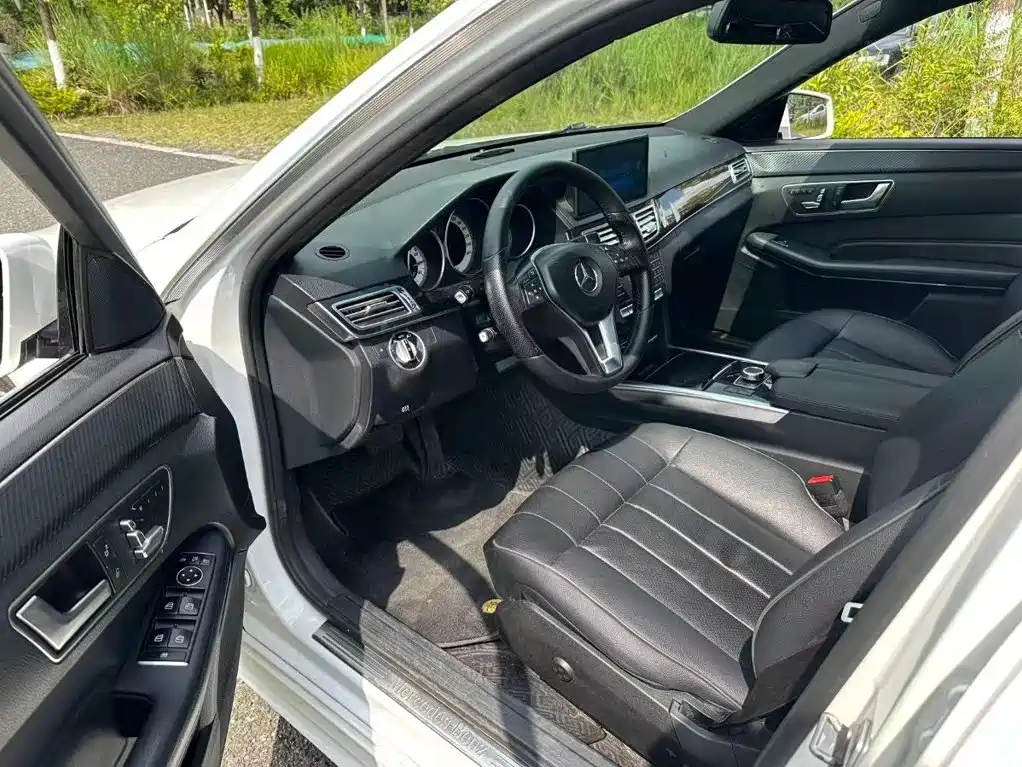 Mercedes-Benz E-Class 2015
