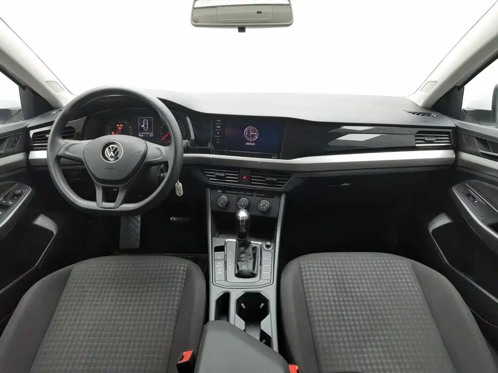 Volkswagen Bora 2023