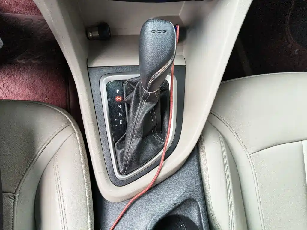 Buick Excelle GT 2017 — фото 15