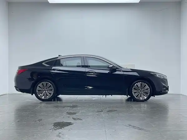 Hongqi H5 2022