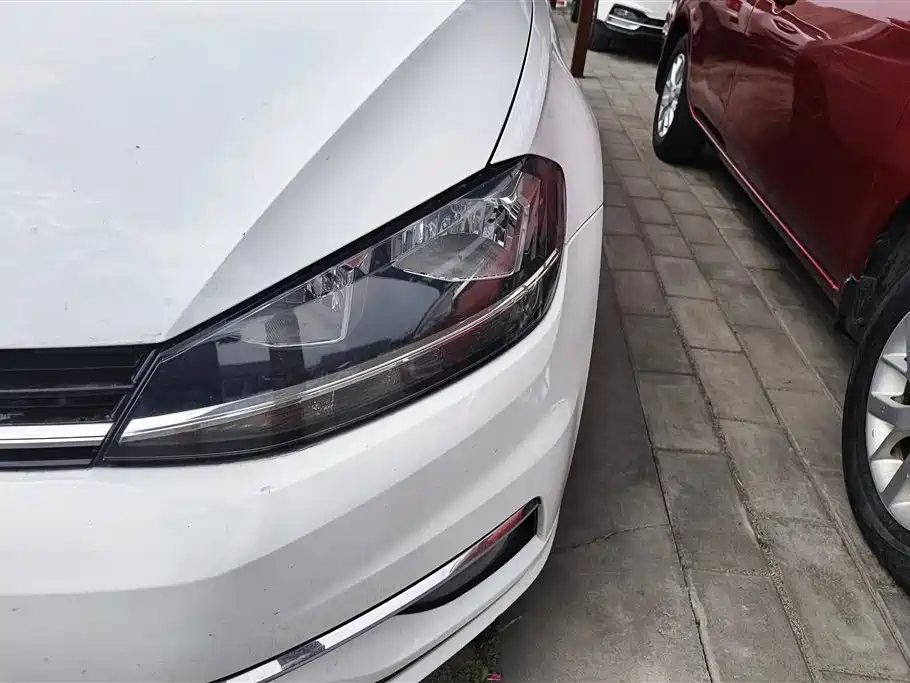 Volkswagen Golf 2020