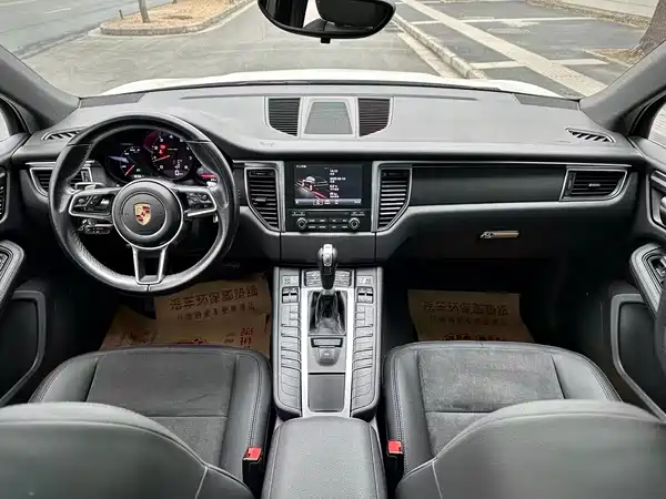 Porsche Macan 2014