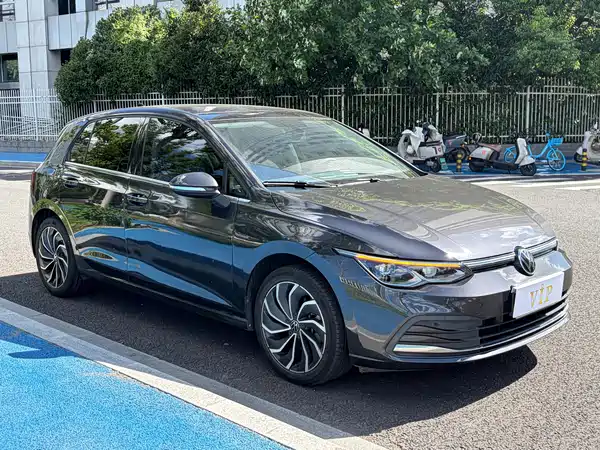 Volkswagen Golf 2022
