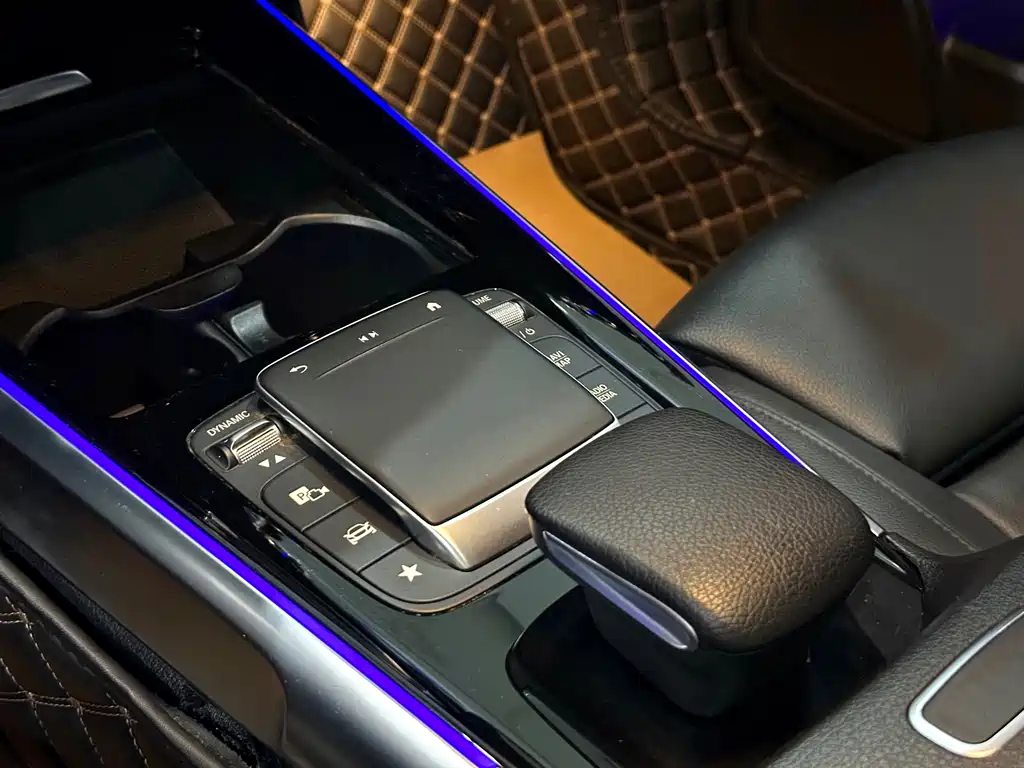 Mercedes-Benz GLB 2023 — фото 9