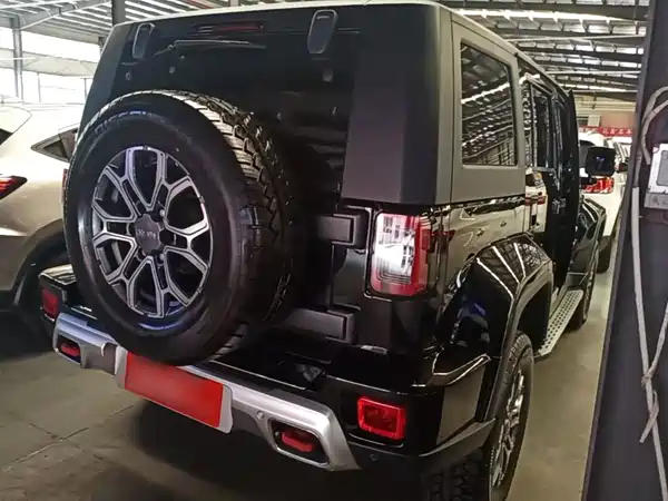 BAIC BJ40 2025
