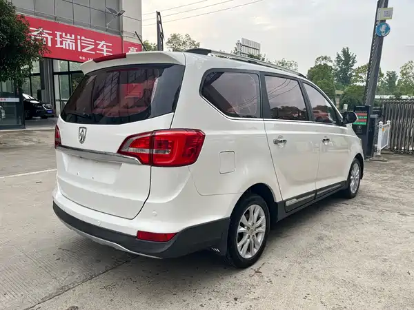 Baojun 730 2018