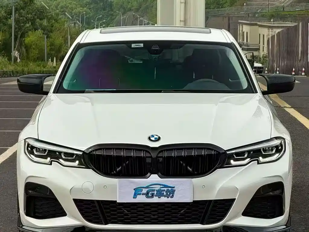 BMW 3 Series 2021