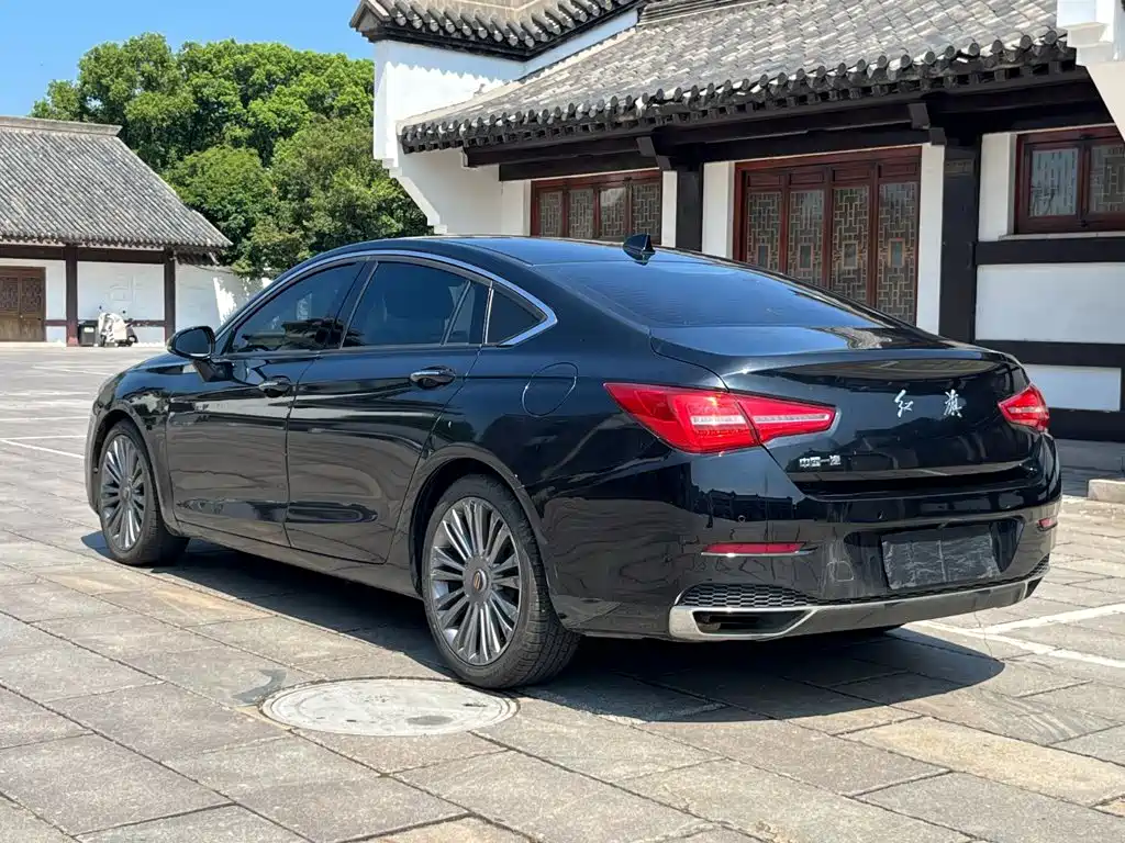 Hongqi H5 2021 — фото 16