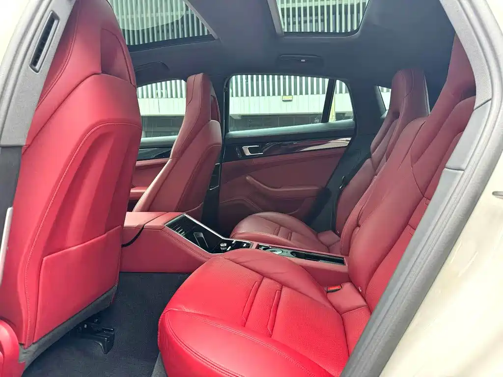 Porsche Panamera 2022