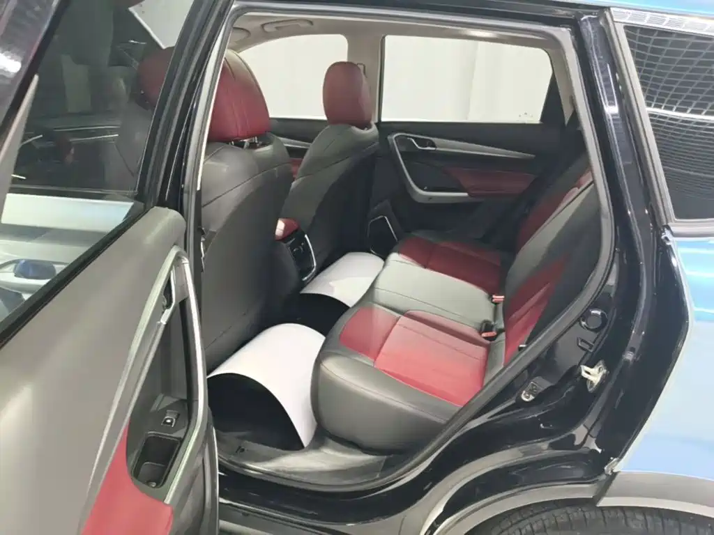 Dongfeng Fengshen AX7 2021 — фото 17