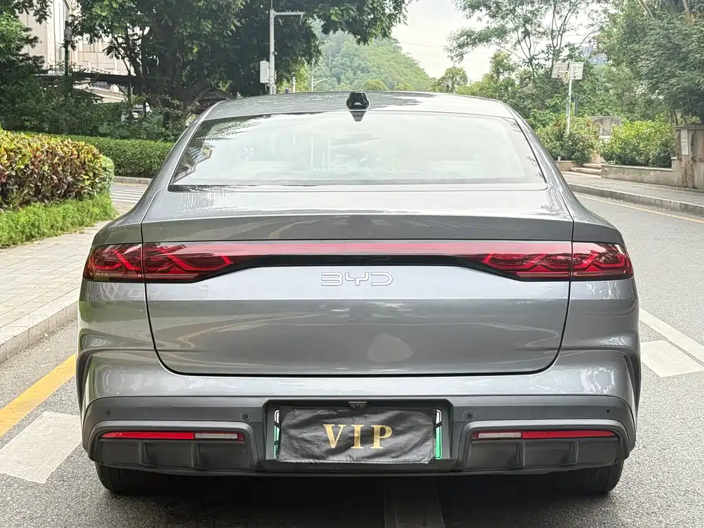 BYD Qin L 2025 — фото 18
