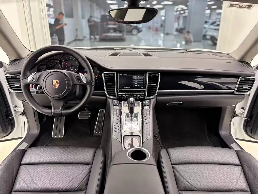 Porsche Panamera 2015 — фото 22