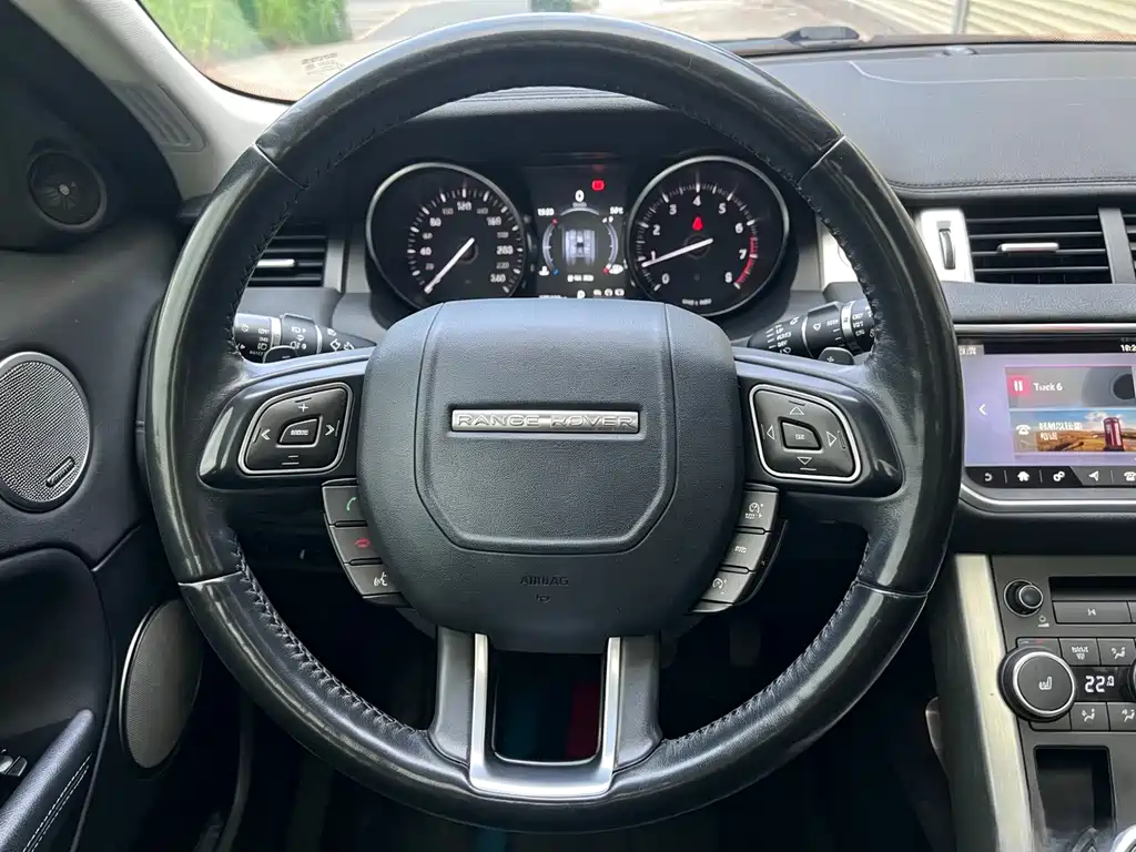 Land Rover Evoque 2017 — фото 14