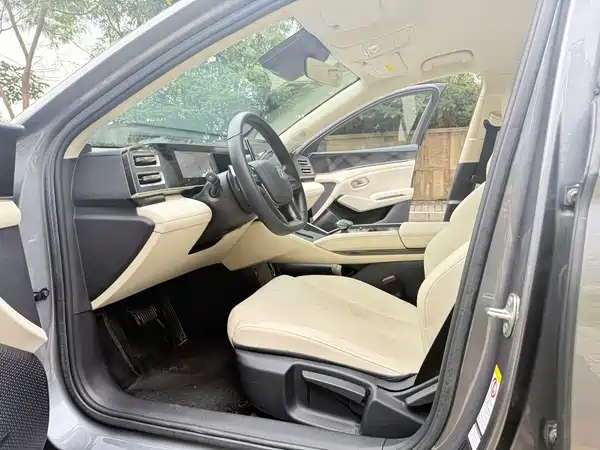 BYD Qin L 2025