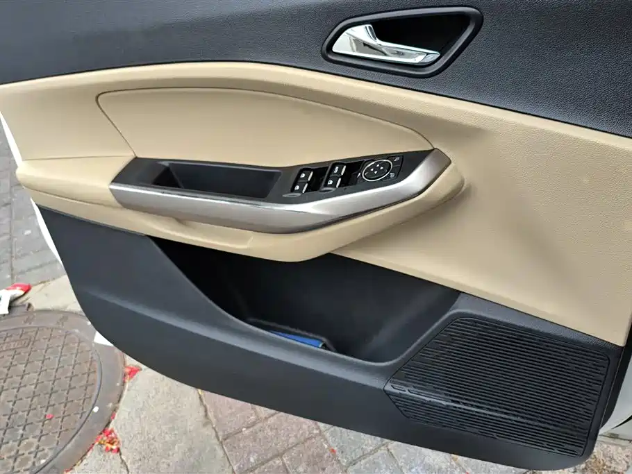 Ford Escort 2016