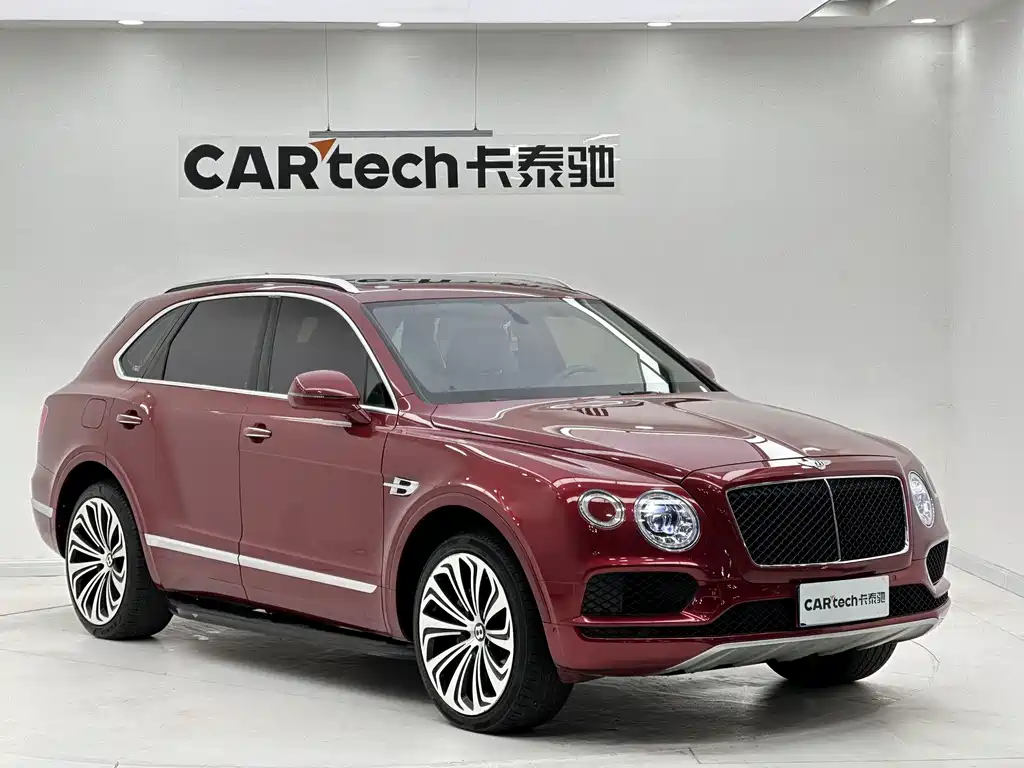 Bentley Bentayga 2018 — фото 4