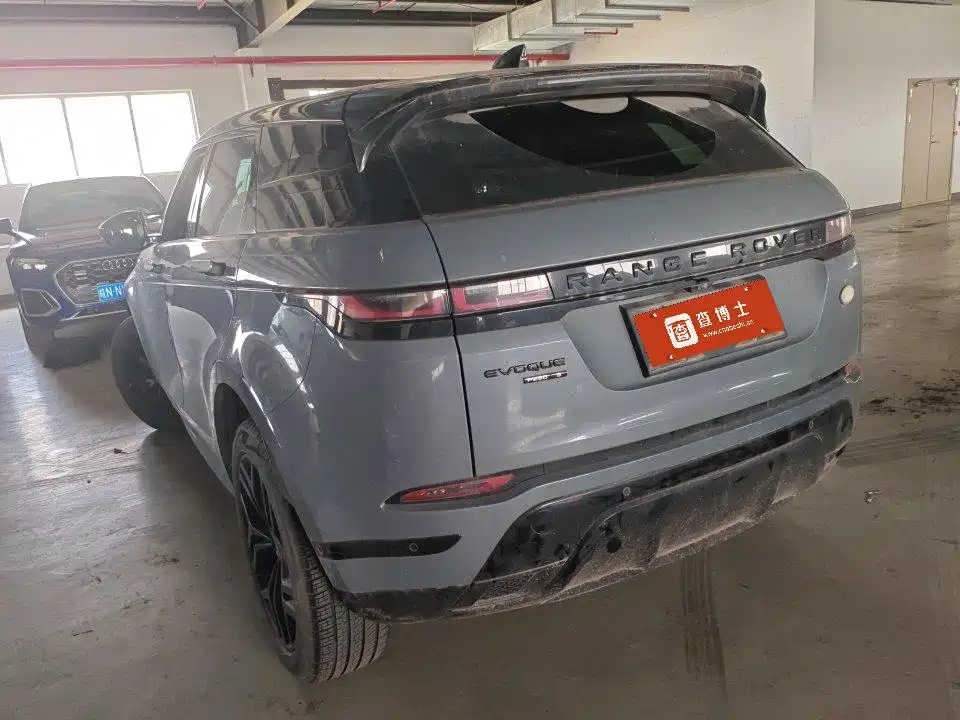 Land Rover Evoque 2021