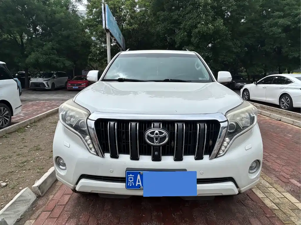 Toyota Prado 2016 — фото 2