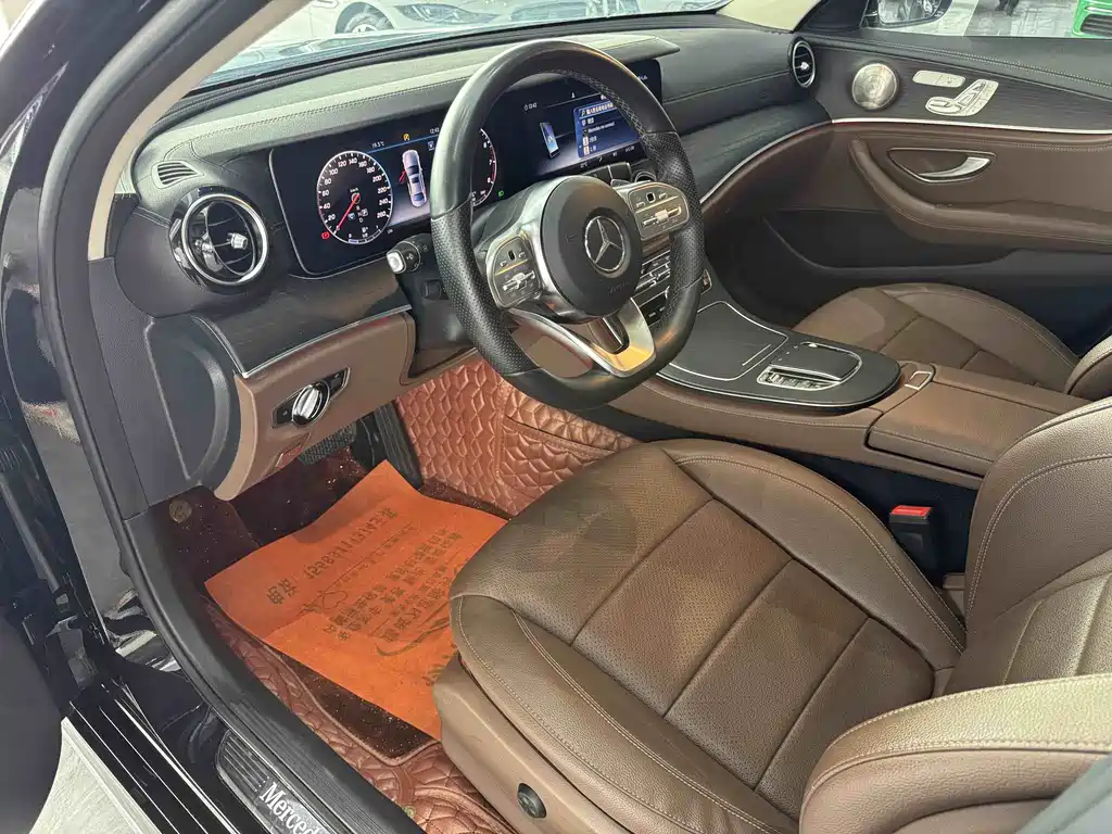 Mercedes-Benz E-Class 2020 — фото 10